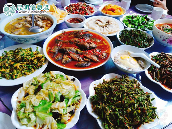 王家小院农家菜。 王家小院农家菜。