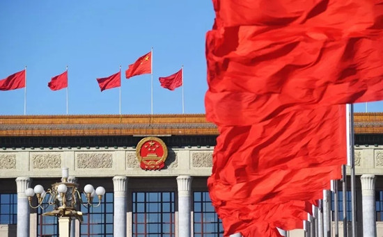 在历史前进的逻辑中继续前进