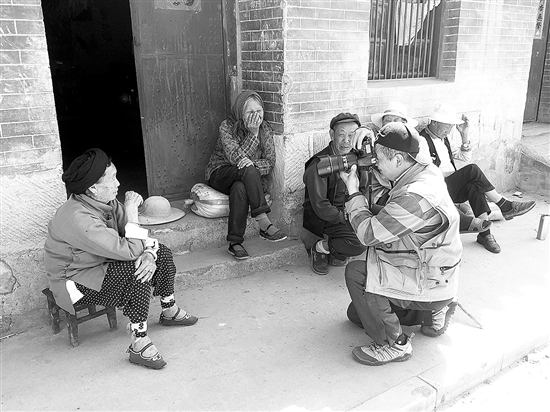 云南文艺界大咖齐聚珠江源 赏人文探历史