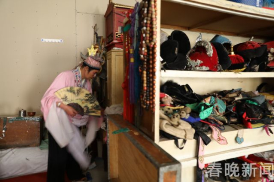 找到新家 老年滇剧花灯团搬离篆新重新开唱