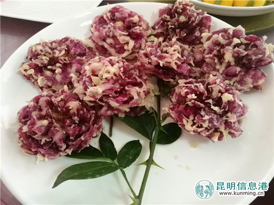 安宁八街9700亩玫瑰花热情绽放 邀你去当“采花大盗” 安宁八街9700亩玫瑰花热情绽放 邀你去当“采花大盗”