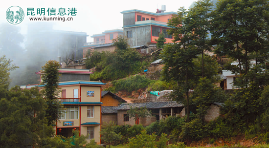 寻甸三界村委会丁家村村民盖起了新房(资料图片) 寻甸三界村委会丁家村村民盖起了新房(资料图片)