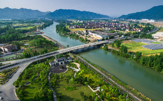 “三美”富阳:乡村振兴绘宏图 让美丽经济结出累累硕果 “三美”富阳:乡村振兴绘宏图 让美丽经济结出累累硕果