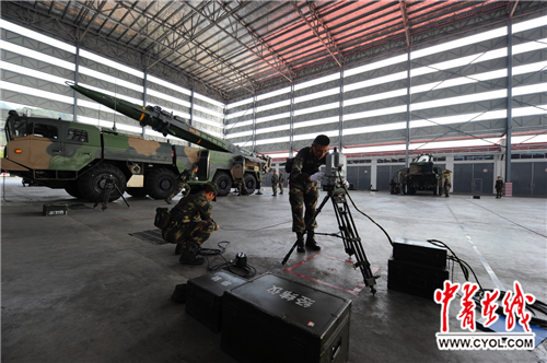 全岗互换操作和随机减员操作训练现场。 王杰/摄 全岗互换操作和随机减员操作训练现场。 王杰/摄