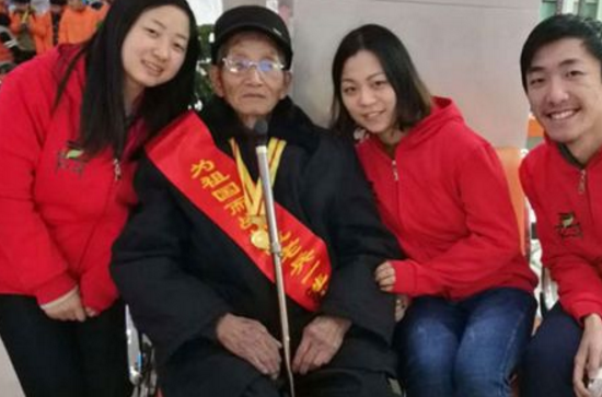 云南新闻人物｜8130票！云南老兵关怀项目办暂时高票领先