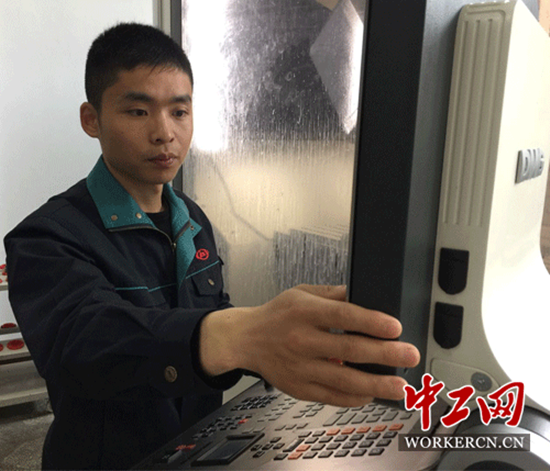 【中国梦大国工匠篇】陈行行:凭实力证明“我行” 【中国梦大国工匠篇】陈行行:凭实力证明“我行”