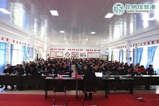 西山区检察院送法进社区开展犯罪预防宣教活动