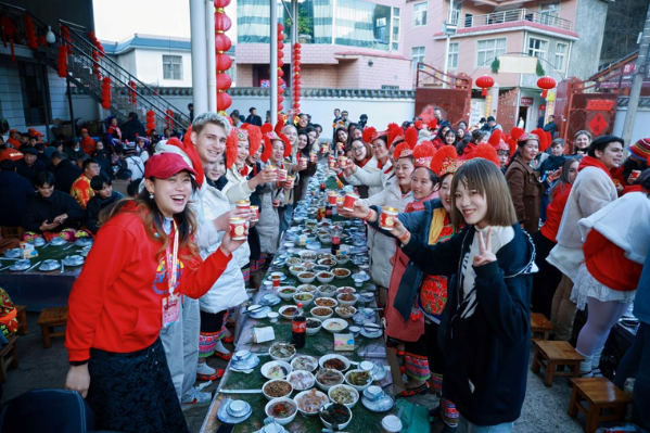 2e4148c8f07a62f730dffe050e7df34b 2e4148c8f07a62f730dffe050e7df34b