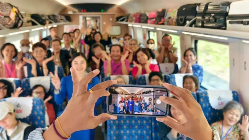 图片 (1) 图片 (1)