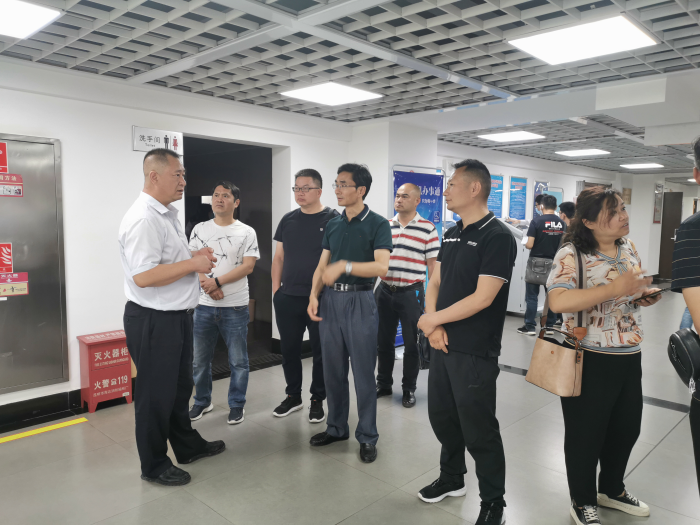 保山市市场监督管理局到官渡区市场监管局考察优化营商环境及自贸区建设工作