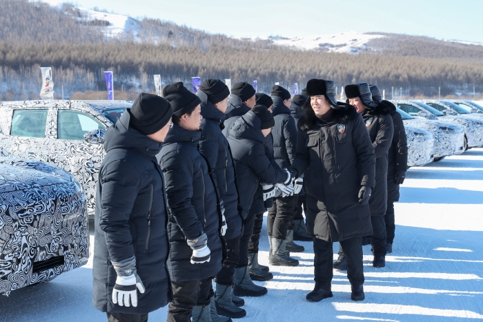 许家印慰问测试工程师团队 资讯频道