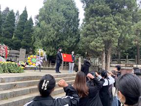 云岭青年学子线上线下开展“学党史、强信念、跟党走——清明祭英烈”活动