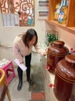 官渡区市场监督管理局吴井市场监管所五项措施开展散装白酒质量安全专项整治