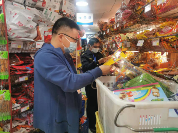 官渡区市场监督管理局扎实开展节前食品安全大检查工作