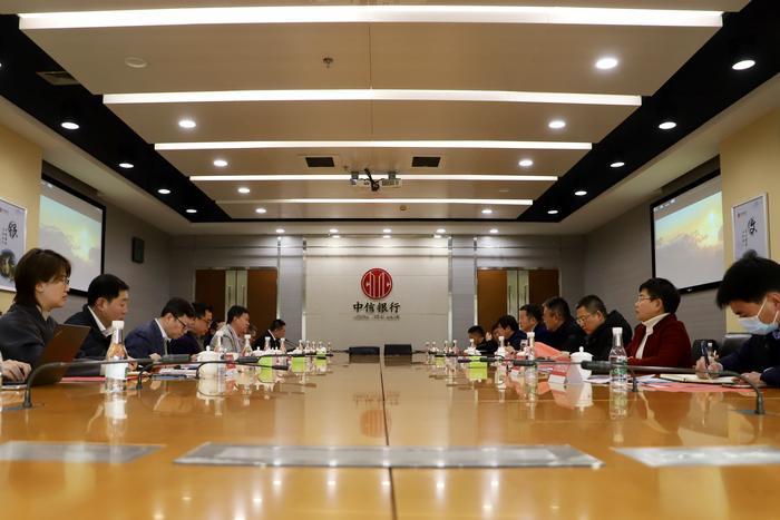 中信集团产业“联合舰队”与红河州政府举行产业合作座谈