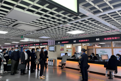 昆明市人大代表（官渡团）赴官渡区市场监督管理局参观营商环境建设相关工作