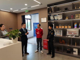 官渡区市场监督管理局联合区住房和城乡建设局对房地产经纪公司开展“放心消费在昆明”行动专项检查