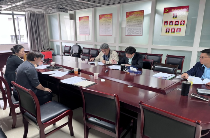 图片1 【“当好排头兵”大讨论大竞赛】官渡区市场监督管理局参加“一照多址”改革试点工作部署会议