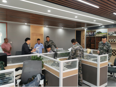 【“当好排头兵”大讨论大竞赛】官渡区市场监督管理局军地联合开展“守护戎装”专项行动 积极维护军人形象和荣誉