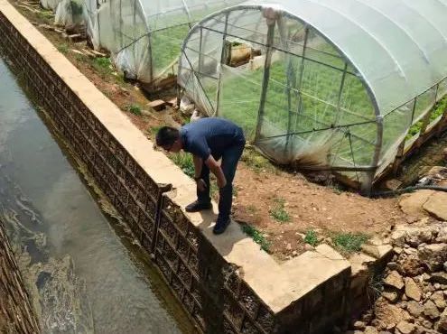 昆明市生态环境局高新分局践行“一线工作法” 双重服务出实效