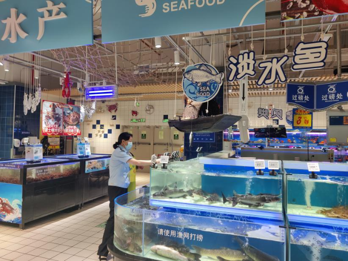 昆明市市场监督管理局高新分局开展淡水产品大清查专项行动