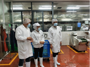 官渡区市场监督管理局开展２０２２年第三次集体用餐配送单位食品安全专项检查，筑牢秋季学期校园食品安全防线