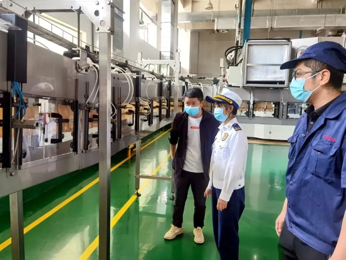 昆明高新区消防救援大队深入重点单位开展消防安全检查