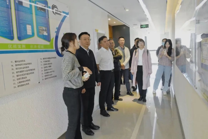 走访问需优服务 助企纾困解难题——昆明高新区党工委主要领导深入园区企业调研座谈