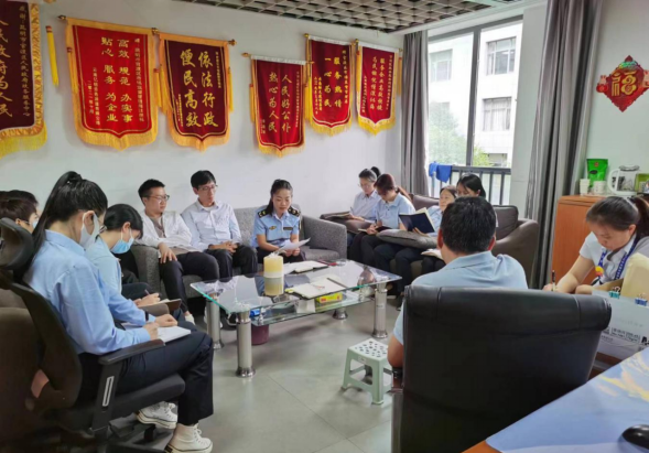 官渡区市场监督管理局行政审批和外资登记管理科召开党风廉政建设和反腐败工作会议