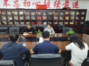 官渡区市场监督管理局副局长、官渡区司法局副局长一行到矣六市场监督管理所进行工作调研