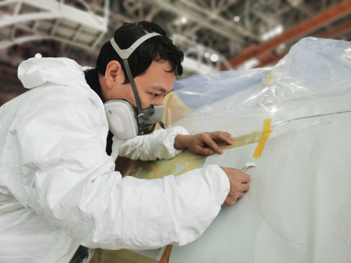 86b12949b63a800a08a3226c740f3538 东航技术云南分公司圆满完成昆明航空整机喷漆工作