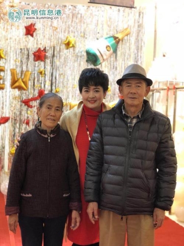 米珂瑶和父母 米珂瑶和父母