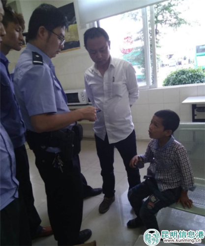 民警询问情况 民警询问情况