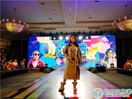 现场展示的森马潮鞋女款