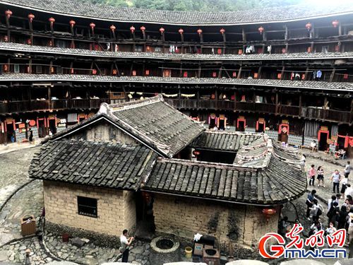 【“新时代·新平台·新机遇”——“一带一路”大型网络主题活动】日子富生活美百姓乐 “海丝”古城文化产业释放惠民红包