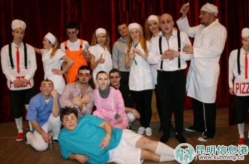 《疯狂医务室》剧照