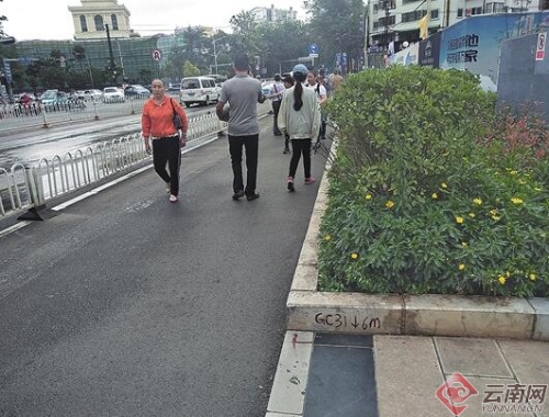 00300028540_ad66e5d0 00300028540_ad66e5d0