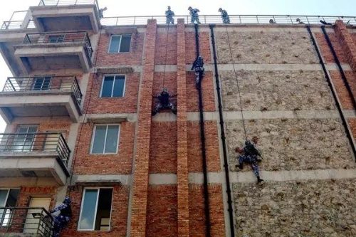 点击进入下一页