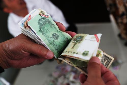 00300045113_2608b15c