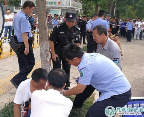 7月3日，巡逻民警处置一起聚众斗殴事件。供图