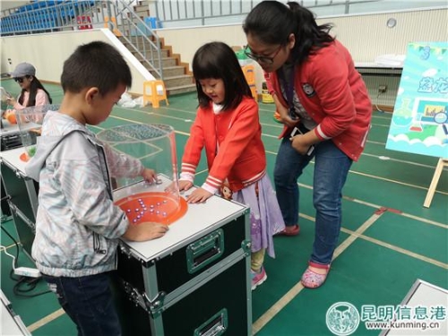 小朋友在这里接受科技启蒙