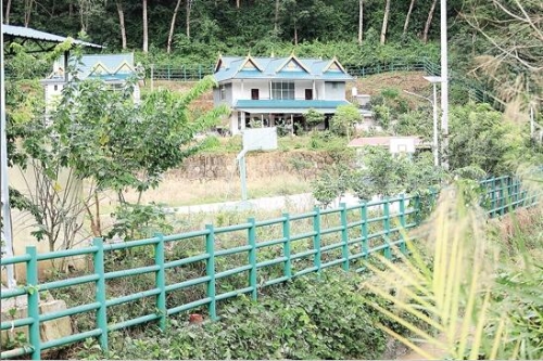 个护栏2 个护栏2