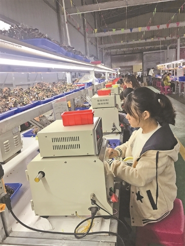 2018102611_res03_attpic_brief 2018102611_res03_attpic_brief