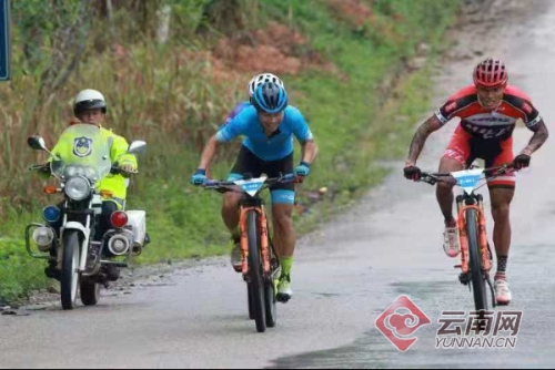 00300169360_90c0e513