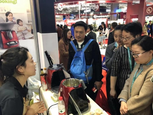 394f0aca-320a-46d6-bc60-f1c0a2210dd1