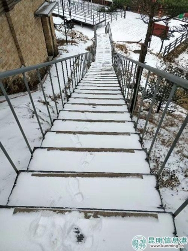 15431096186178079098387684667_151