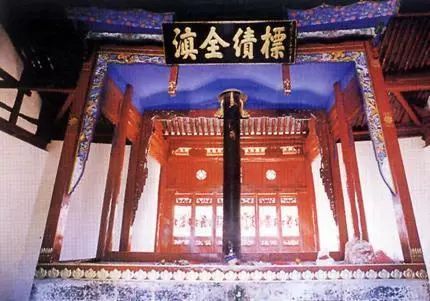 00300217994_28b8b63a