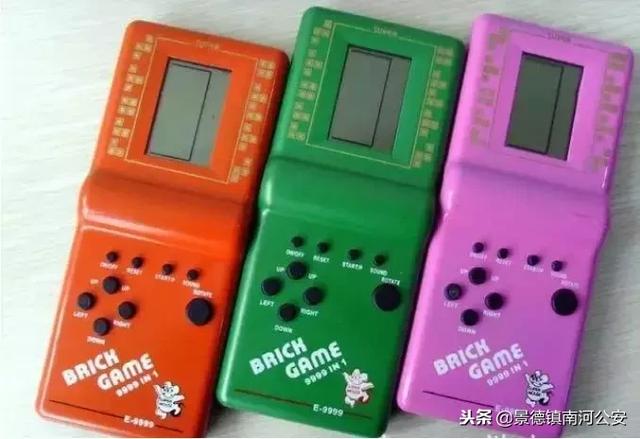 太会玩!这就是我们的童年啊!