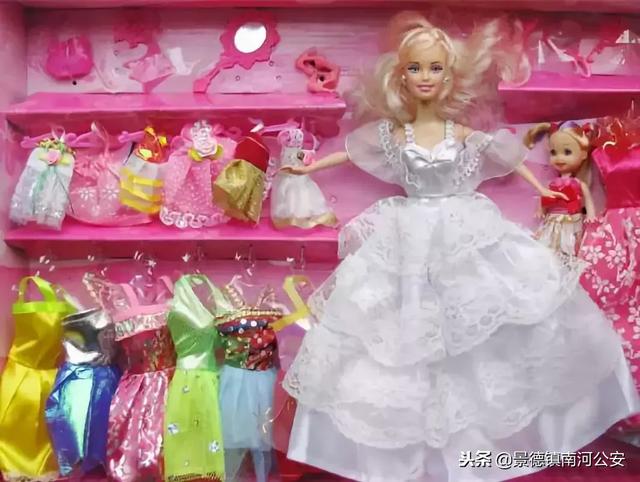 太会玩!这就是我们的童年啊!