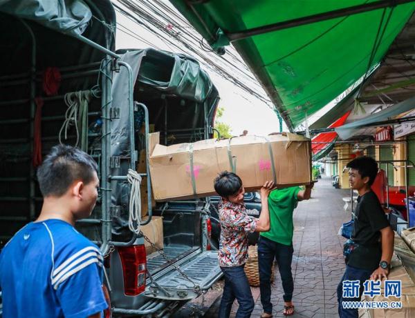 从云南田间到泰国花店——云南鲜花的南洋之旅 从云南田间到泰国花店——云南鲜花的南洋之旅